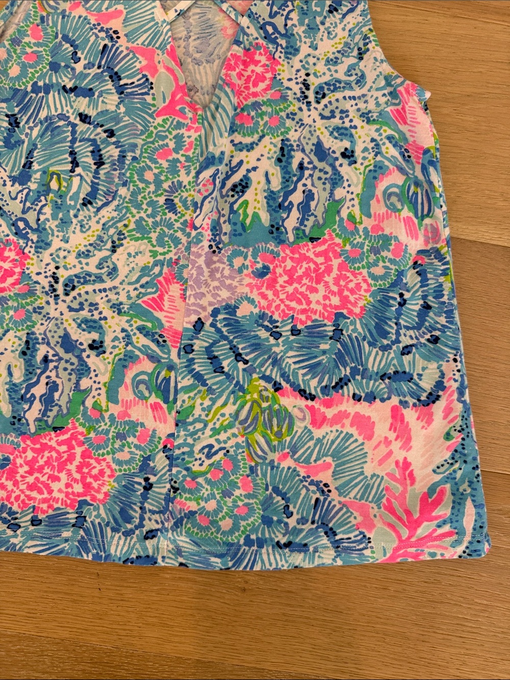 Lilly Pulitzer Vibrant Coral Reef Women’s Tank Top - Blue, Pink, Green size s - Picture 13 of 15